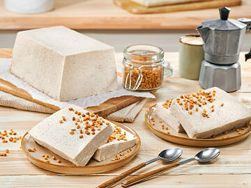 Ein leckeres Dessert passt immer, besonders dieses selbstgemachte Zimt-Parfait.