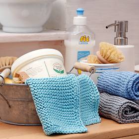 Die praktischen Strickquadrate können Sie als Spültuch in der Küche oder als Waschlappen im Bad verwenden.